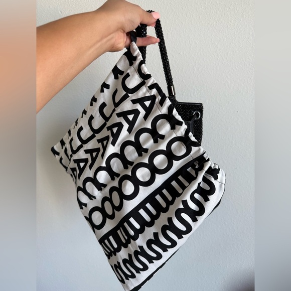 NWT Marc Jacobs The Rhinestone Drawstring Mini Bucket
Bag - Picture 13 of 14